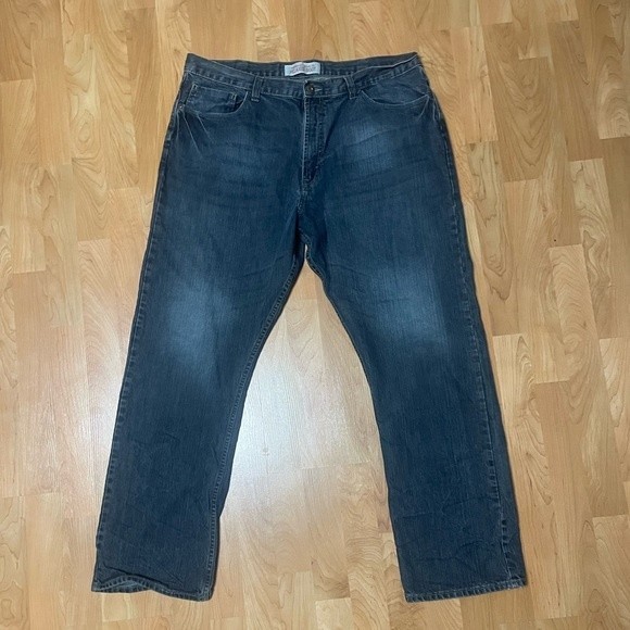 Wrangler 40 X 32 Relaxed Boot Cut Men’s Jeans - Picture 5 of 10